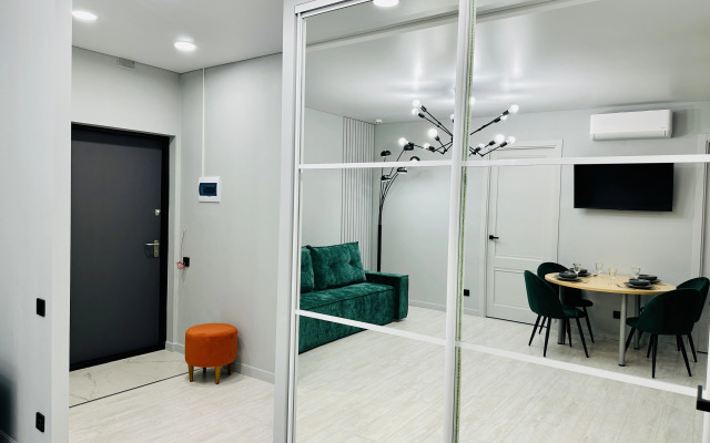 Unique Apart Izumrud ryadom s Parkom Angelov. FSK EES i Roskomnadzorom na Michurina 58/3 Apartment