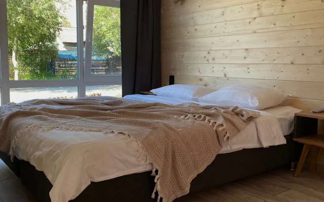 Tundra Mini-hotel