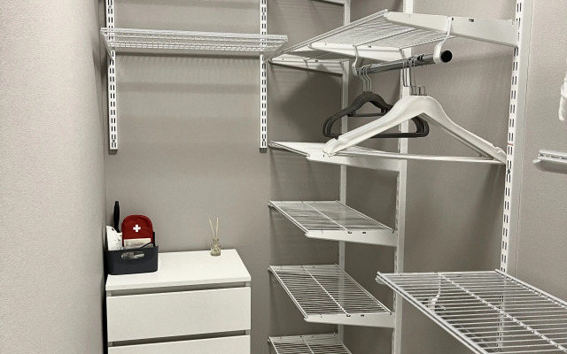 Na Inzhenernoy ulitse 8 Flat