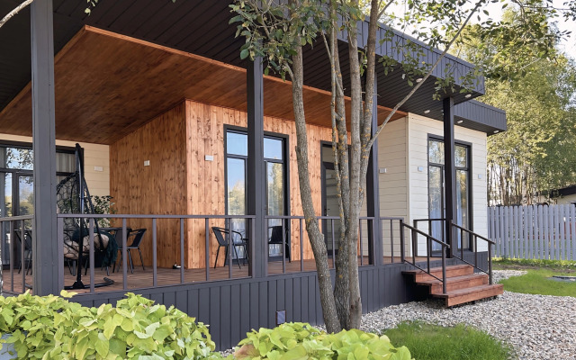 Point 483 Hvojnyj Guest House