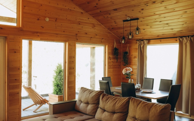 V Sosnakh Den Private house
