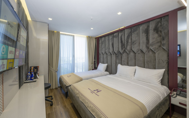 Heaven Premium Airport Hotel