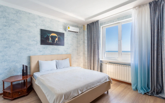 Квартира трехкомнатная с прямым видом на море