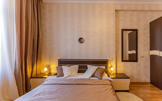 Квартира на Красногвардейской 38АлитА