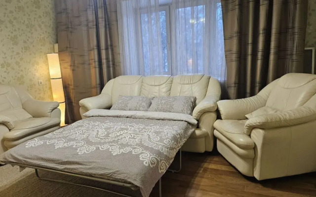 Na Sverdlova 100 Flat