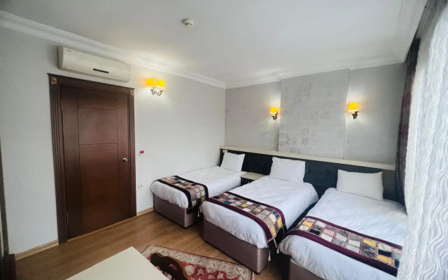 Maritime Hotel