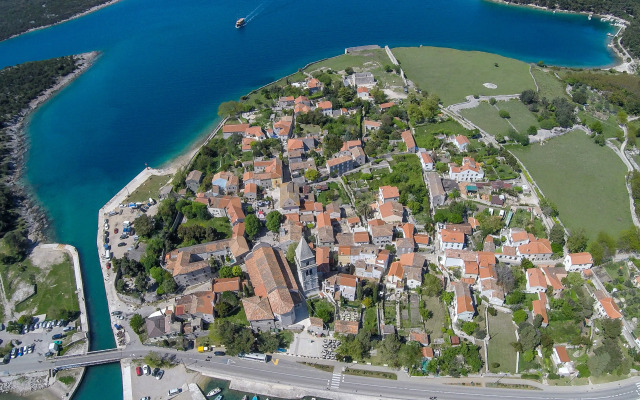 Villa Antiqua
