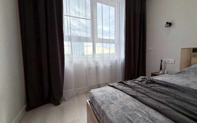 Квартира Новая с Потрясающим Видом из Окна на Город