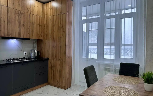 Lyuks Na 19 Etazhe Flat