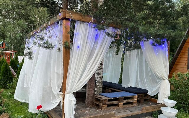 Гостевой дом Рай в шалаше в Светлом