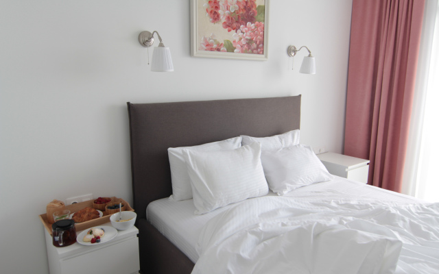 Apartment on the Heights 1