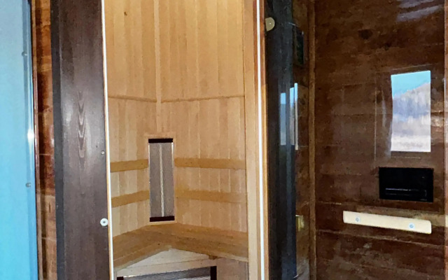 Serebryanye Ruchyi Guest House