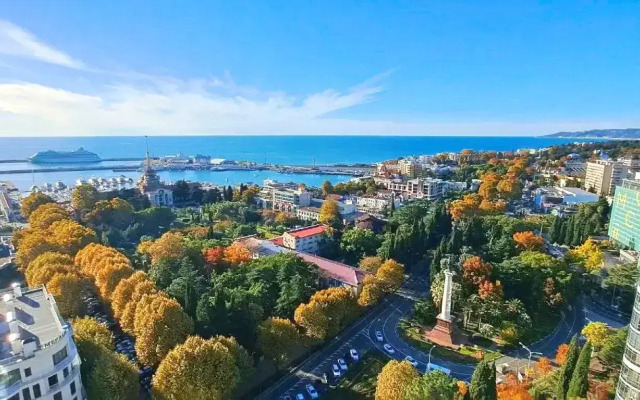 Апартаменты с Шикарным Видом на Море в Центре Сочи