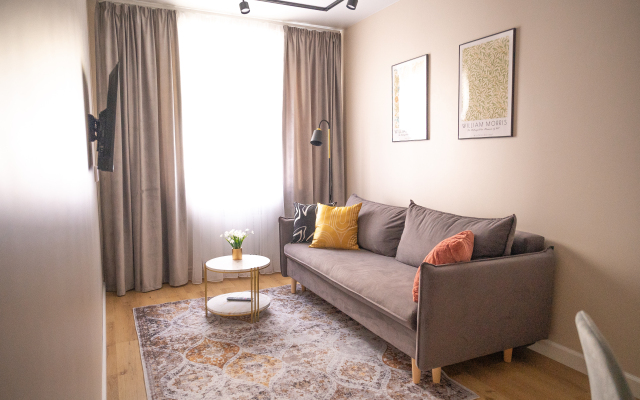 Novaya Dizaynerskaya Kvartira V Tsentre Kostromy S 2 Spalnyami Apartments