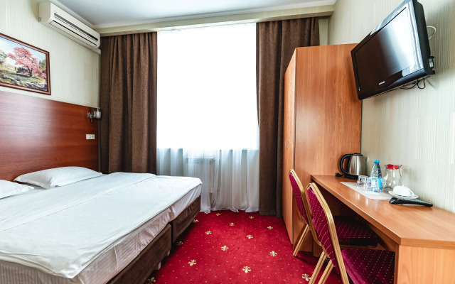 Lazurny bereg Hotel
