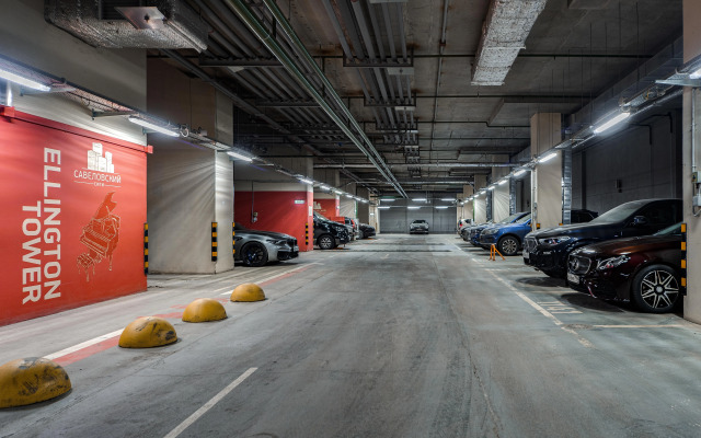 Апартаменты Lalapart Art Forest на 45 этаже небоскреба Савеловский Сити