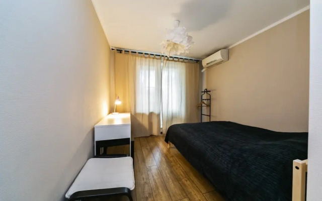 Oktyabryskoye Pole Apartments
