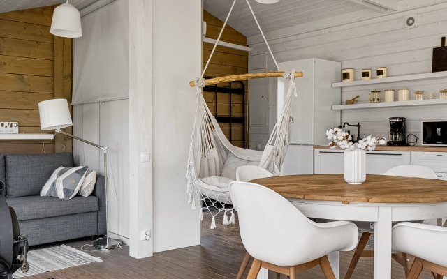 Частный дом уютный дубль у леса и поля