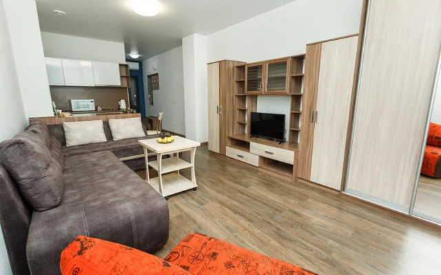 Апартаменты Этажидейли на Малышева 42а с Диваном