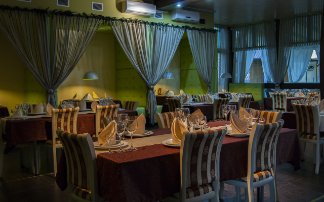 Eko Park Hotel