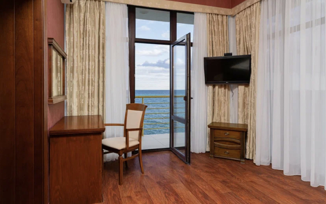 Kalipso Hotel