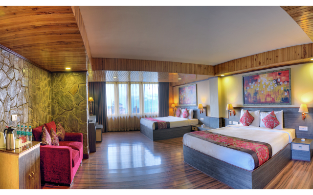 Sumi Yashshree Suites & Spa Hotel