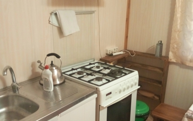 Prosvescheniya, 88 guest House