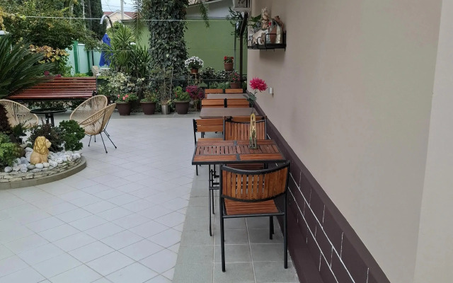 Veronika Guest house