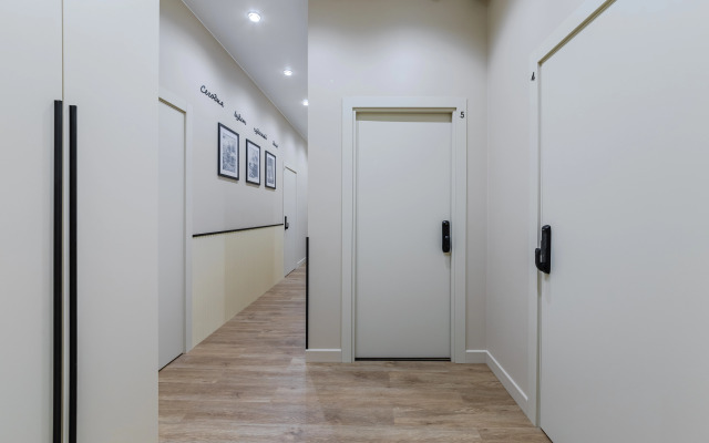 Меблированные комнаты Lionheart Apartments