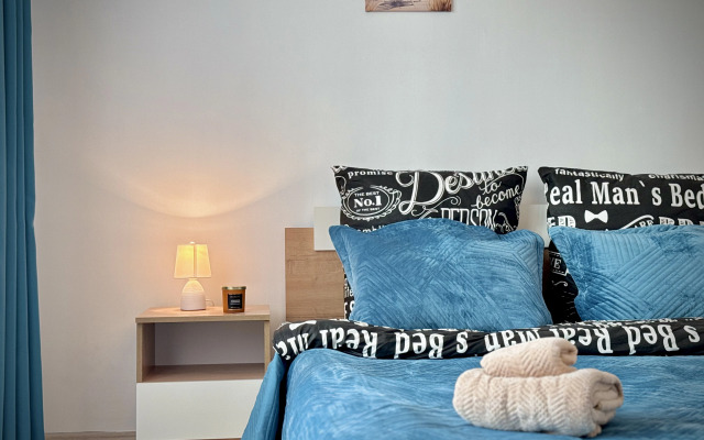 Na Ulitse Kashtanovaya Alleya 169 Flat