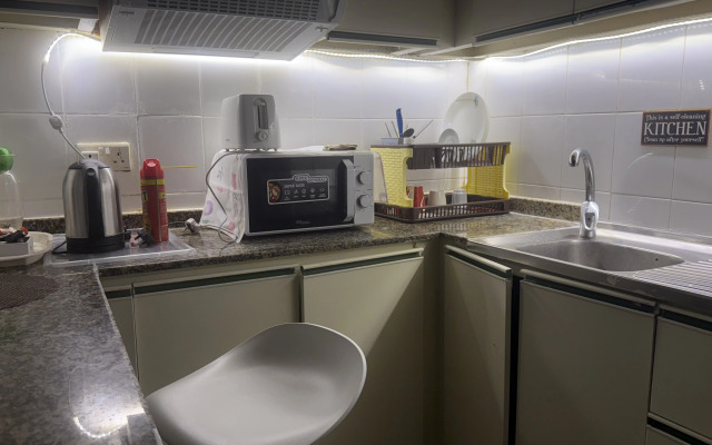 Rovers Boys Dubai Hostel