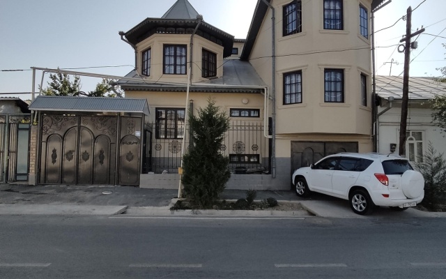 Uyut House Osh Hostel