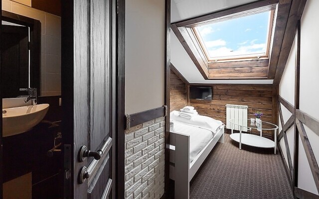 Gostinitsa Amsterdam Hotel na Tazi-Gizzata