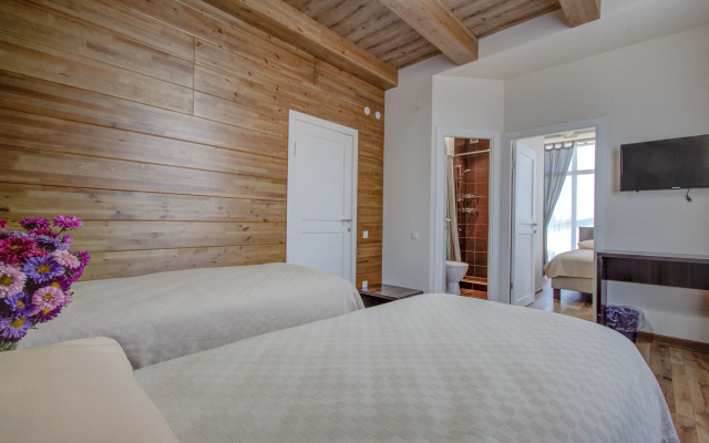 Отель Hillside Karakol