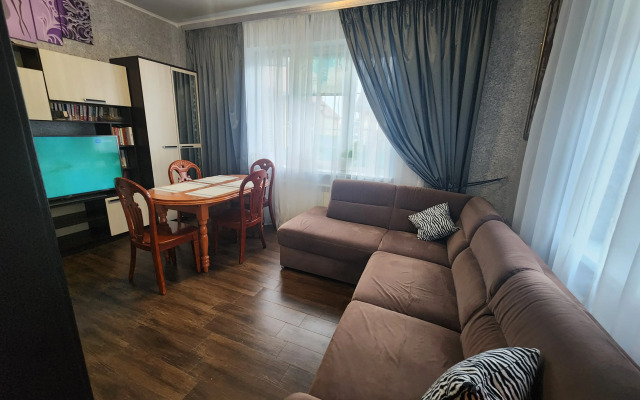 Na Poberezhye Private house