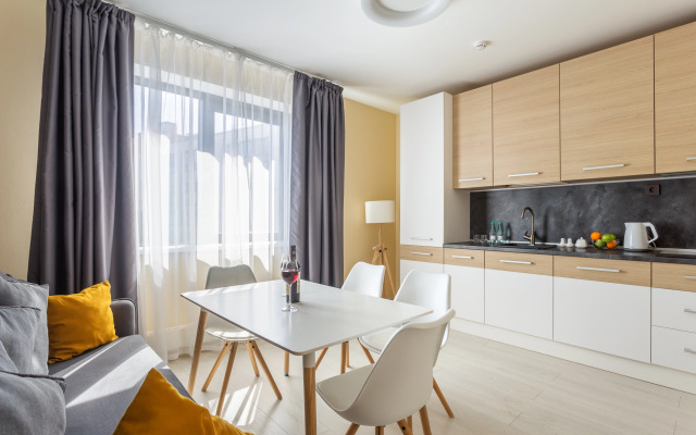 Lyuks V Novom Zhk Na Vasilyevskom U Metro Apartments