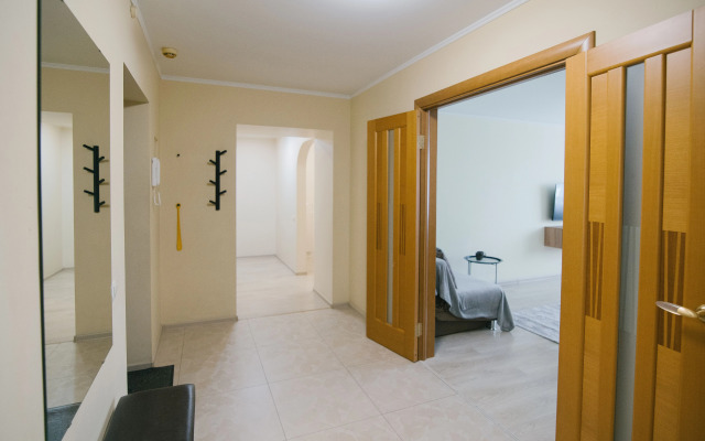 Апартаменты Большая двухкомнатная квартира напротив ДВГУПС