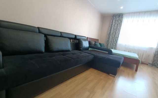 Квартира Серова 51/11