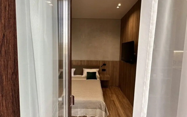 Na Vtorom Etazhe s Balkonom Apartments