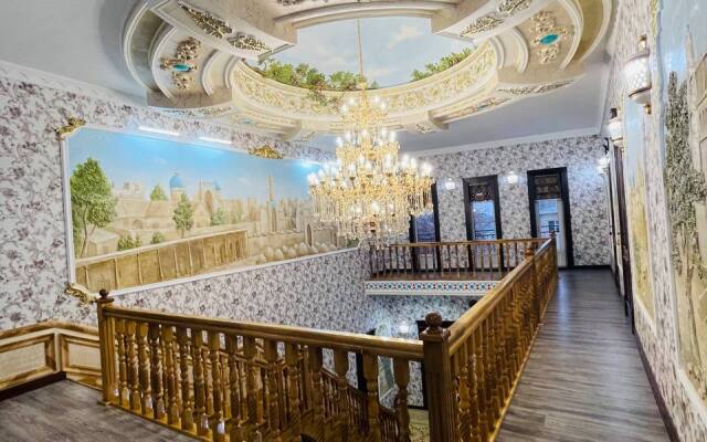 Jumadaler Emir's Palace in the Old City Hotel