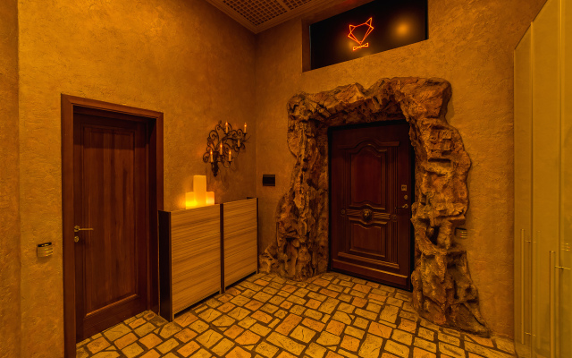 Holiday-In Guest house