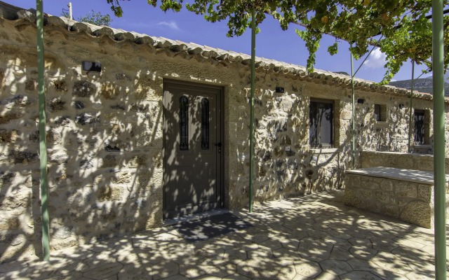 Olive Grove by the Sea Kardamyli Private house