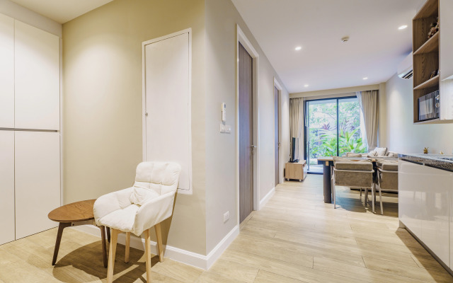 Diamond 2Br  Deluxe Poolside Condo Apartments