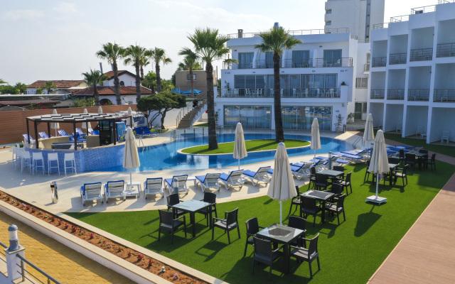 Mimoza Beach Hotel