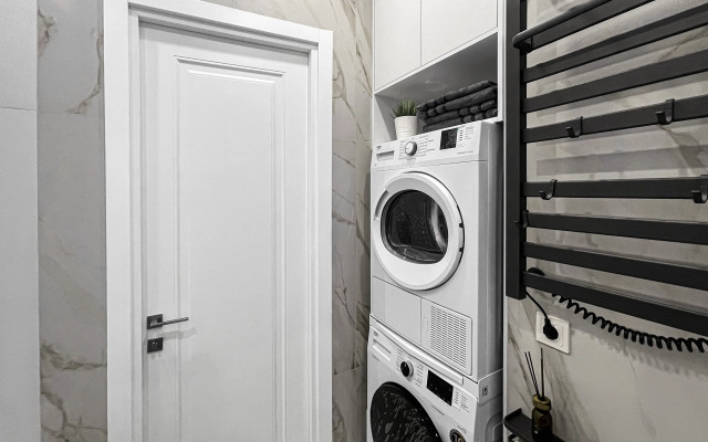 Sovremennaya U Mescherskogo Parka Flat