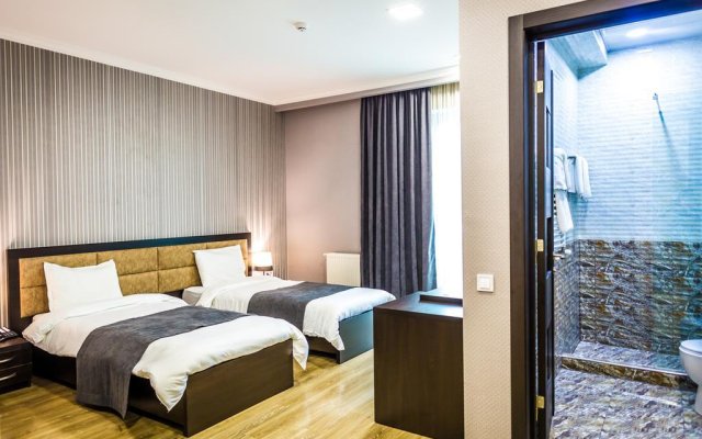 Cherry Garden Hotel