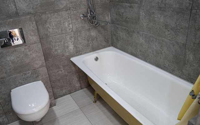 Zeyskaya 220 flat