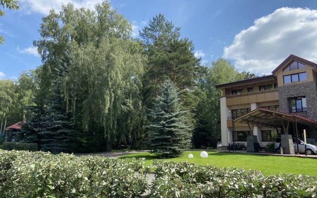 Sosnovyij Bor Hotel
