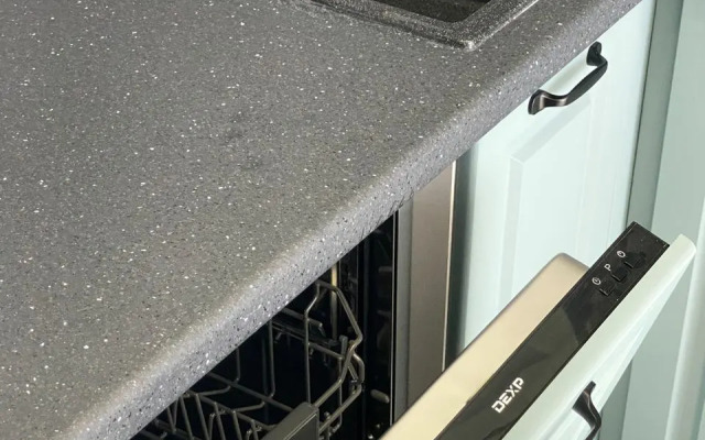 Апартаменты-студия 30 кв.м. с кроватью и балконом, 15 этаж