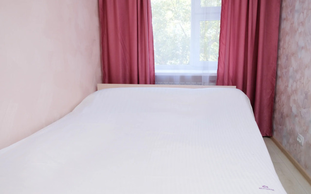 Bukhar Zhirau 44 V Serdtse Goroda Flat